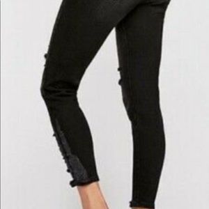 FREE PEOPLE BLK JEANS